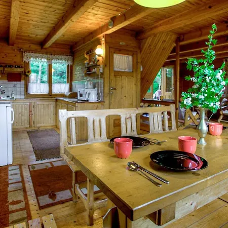3 Bedroom Cozy Home In Wilkasy 度假居 维尔卡瑟